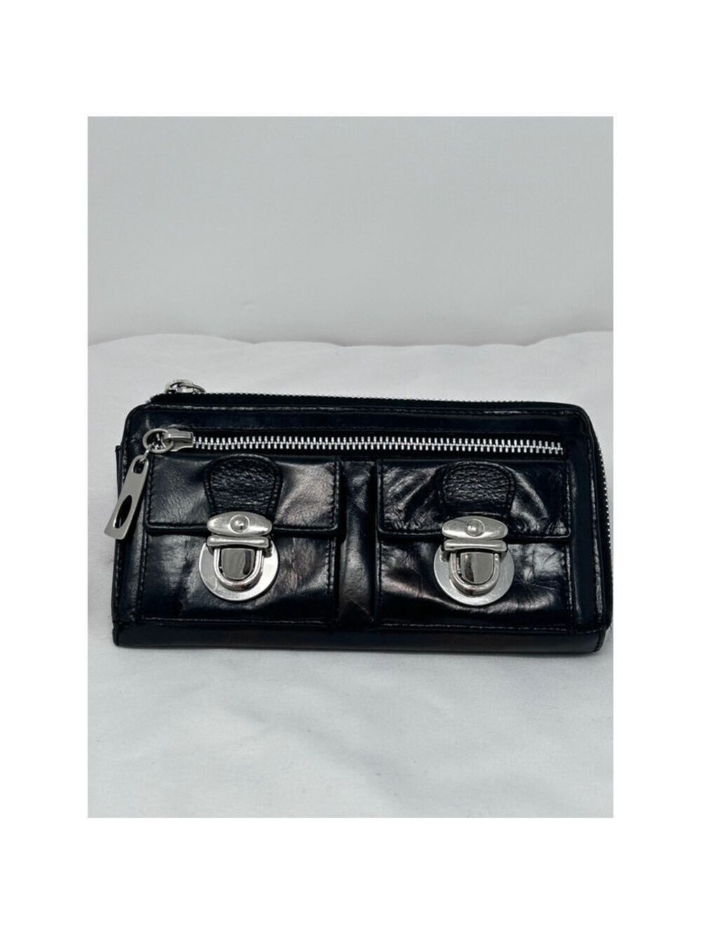 Nino BOSSI Black Leather Zip Around Wallet Floral Lined
